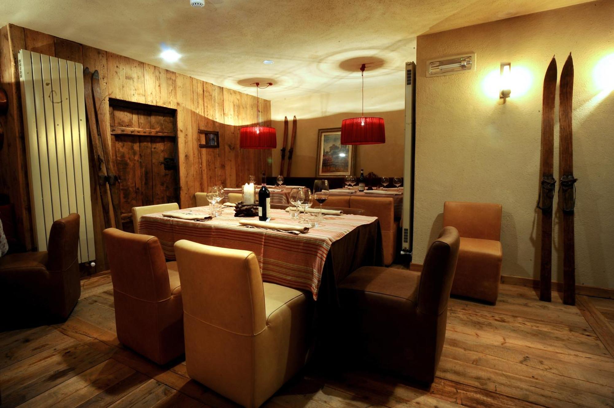 Chalet Eden Eco Hotel, Restaurant & Wellness Ла-Тюйль Экстерьер фото