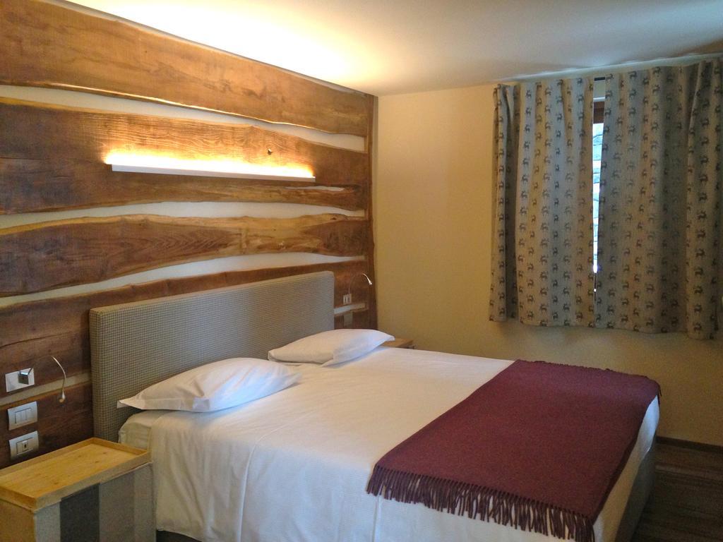 Chalet Eden Eco Hotel, Restaurant & Wellness Ла-Тюйль Экстерьер фото