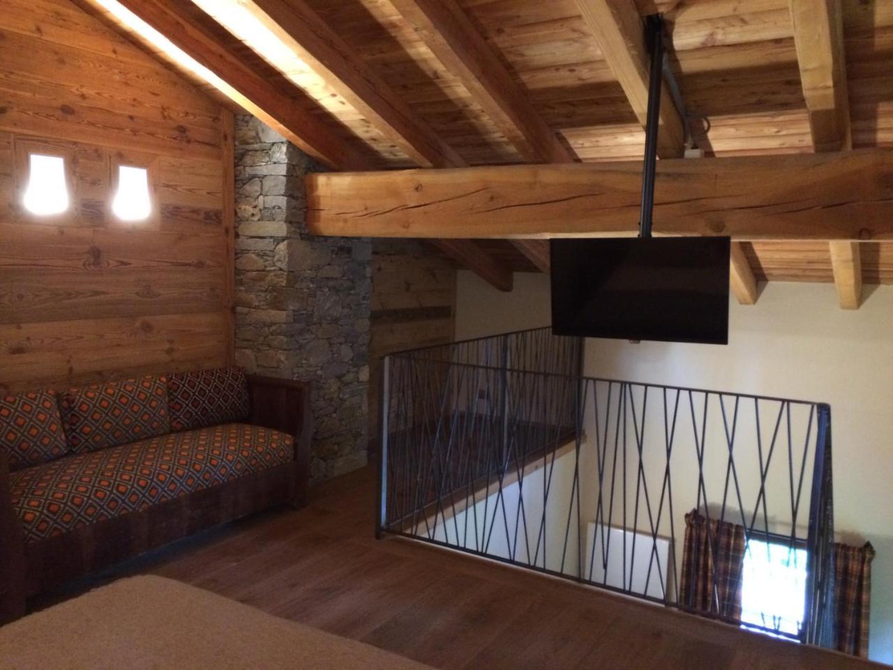 Chalet Eden Eco Hotel, Restaurant & Wellness Ла-Тюйль Экстерьер фото