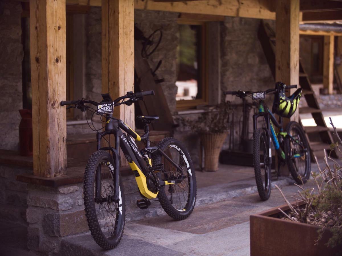 Chalet Eden Eco Hotel, Restaurant & Wellness Ла-Тюйль Экстерьер фото