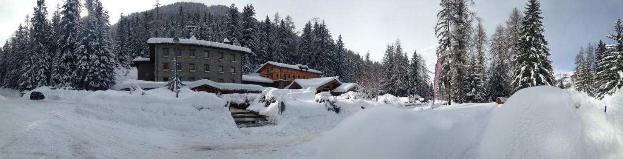 Chalet Eden Eco Hotel, Restaurant & Wellness Ла-Тюйль Экстерьер фото